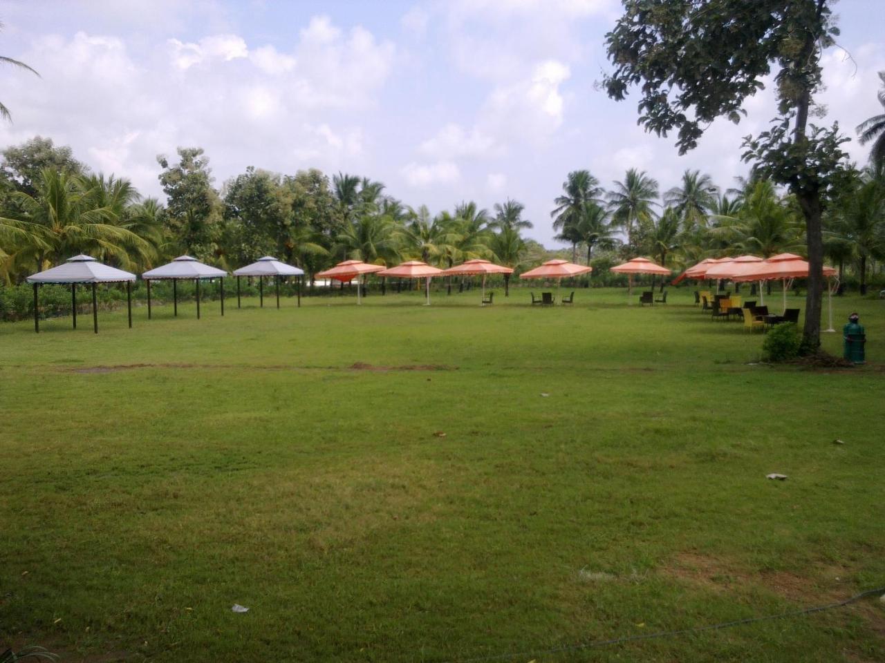 Esthell Village Resort Mahabalipuram Exterior foto